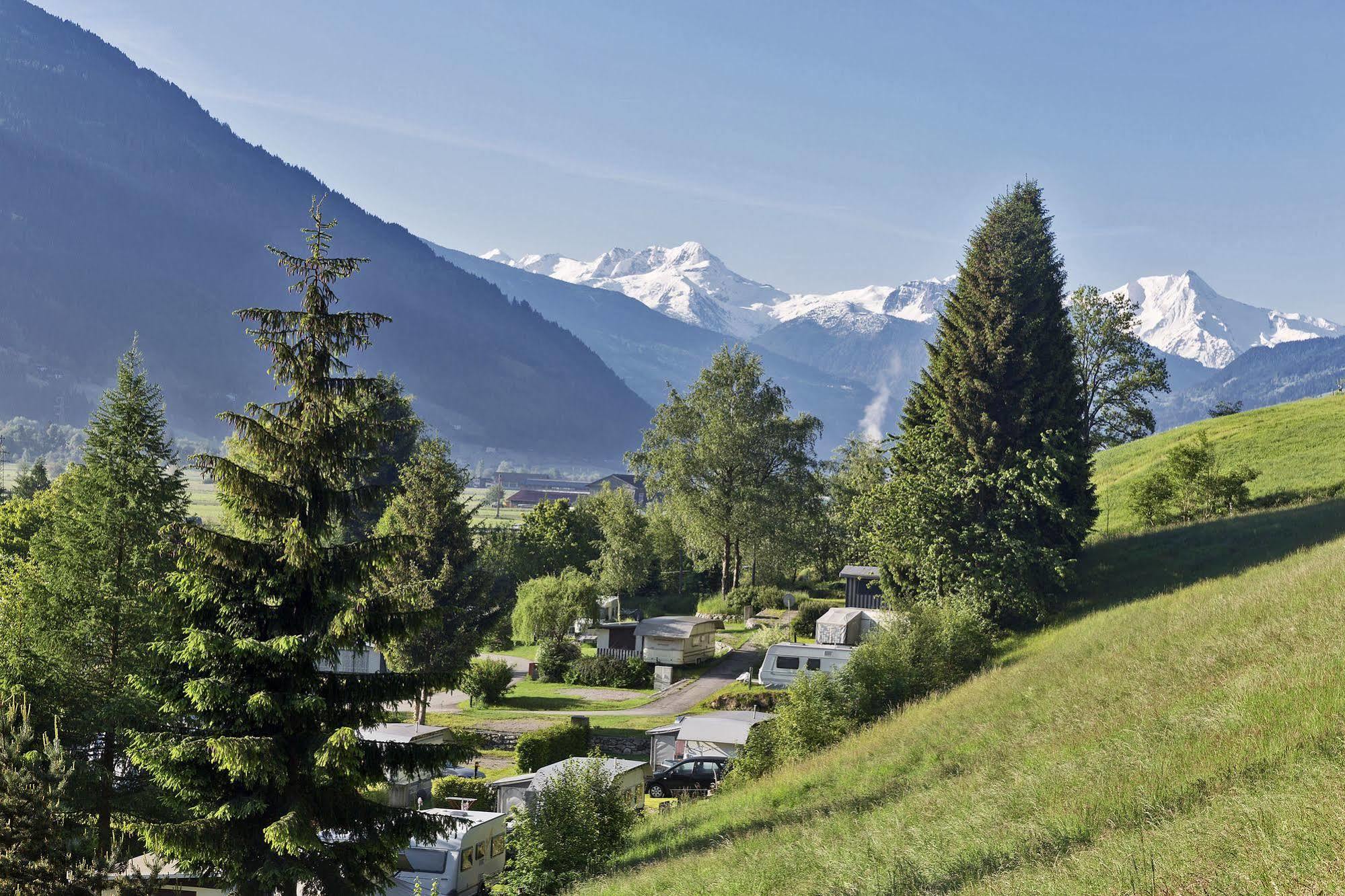 Natuerlich Hell. Aparthotel & Camping Fügen Eksteriør bilde